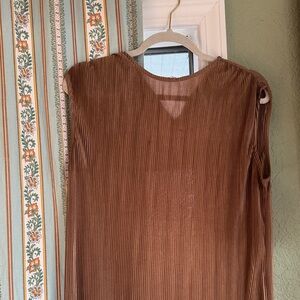 Brown Pleated Sleeveless Dress